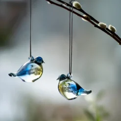 HADELAND GLASSVERK Glassfigurer-BLÅMEIS HENGEPYNT 5CM 2-PK
