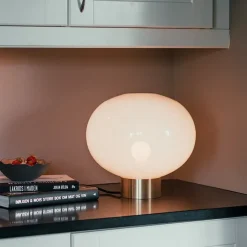 HADELAND GLASSVERK AS Bordlamper|Bordlamper-BORDLAMPE 4169 SMALL M. SORT SOKKEL Hvit
