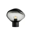 HADELAND GLASSVERK Bordlamper|Bordlamper-CRYSTAL STONE BORDLAMPE LYS RØKGRÅ