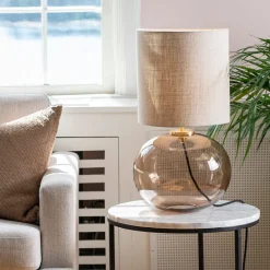 HADELAND GLASSVERK Bordlamper|Bordlamper-SENJA Bordlampe 30*30 skjerm Hvit