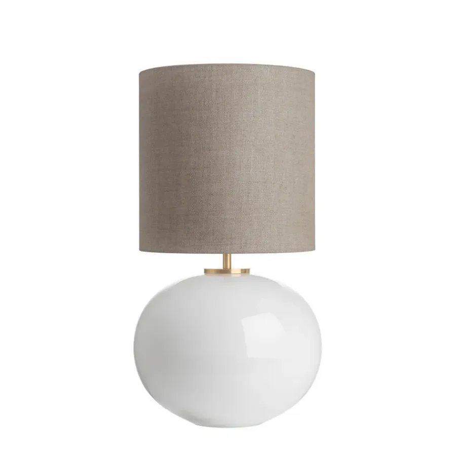 HADELAND GLASSVERK Bordlamper|Bordlamper-SENJA BORDLAMPE M. MESSING ARMATUR, BEIGE 30*30 SKJERM Hvit