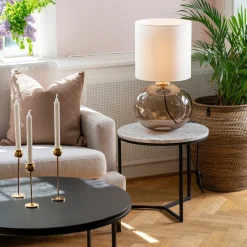 HADELAND GLASSVERK Bordlamper|Bordlamper-SENJA BORDLAMPE M. MESSING ARMATUR, BEIGE 30*30 SKJERM Hvit