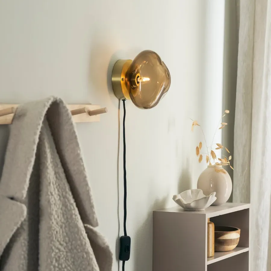 HADELAND GLASSVERK Vegglamper|Vegglamper-VEGGLAMPE KAKAO MED UTVENDIG MESSING OPPHENG