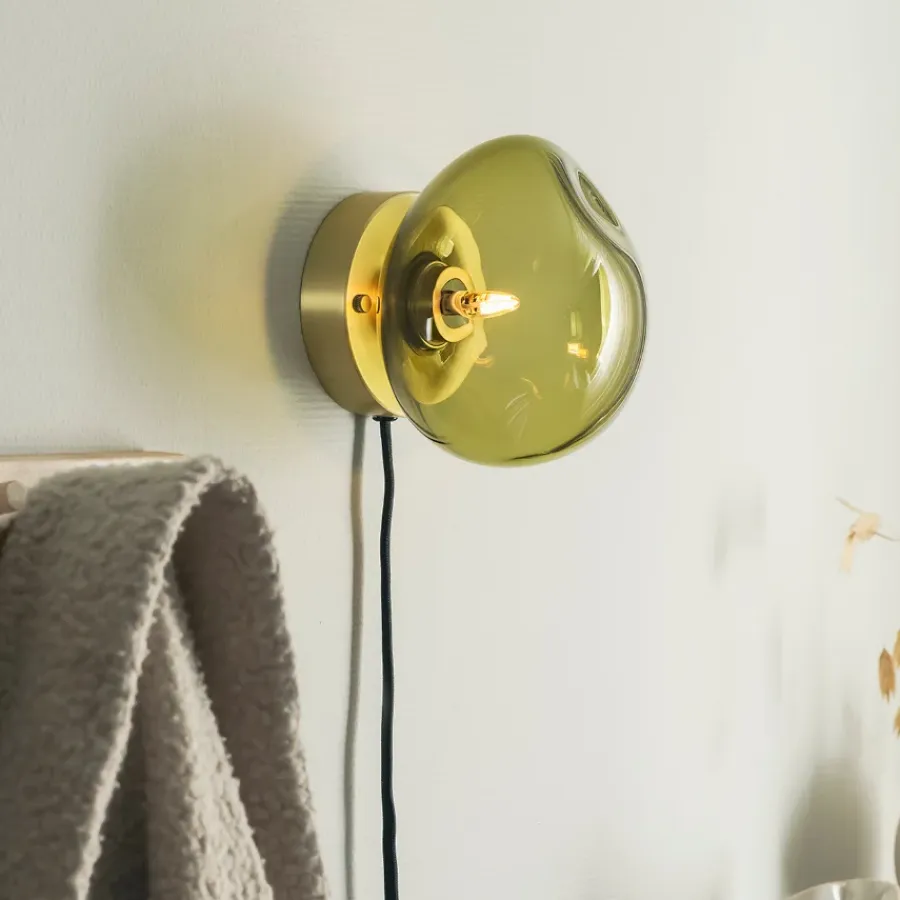 HADELAND GLASSVERK Vegglamper|Vegglamper-VEGGLAMPE MED INNFELDT MESSING OPPHENG Oliven